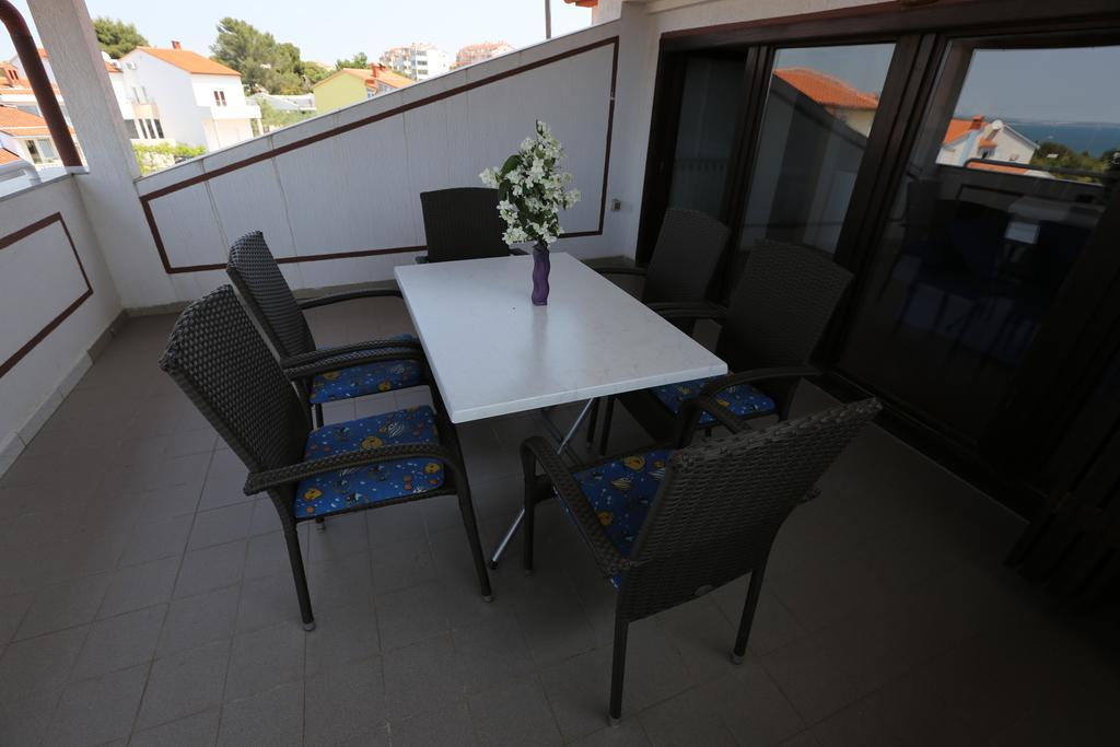 Apartments Sasha Pula Bilik gambar